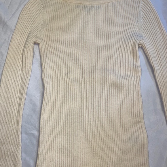 Cream Aeropostale bell sleeve top - Picture 8 of 8